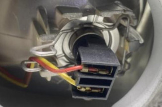 Optique avant principal droit (feux)(phare) VOLVO V 40 1
