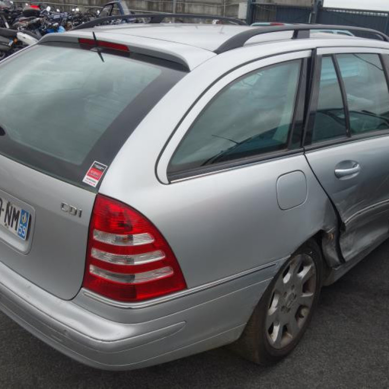 Traverse superieure MERCEDES CLASSE C 203 Photo n°4