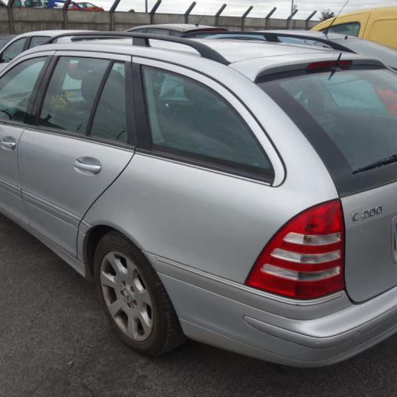 Traverse superieure MERCEDES CLASSE C 203 Photo n°5