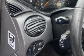 Anti brouillard gauche (feux) FORD FOCUS 1