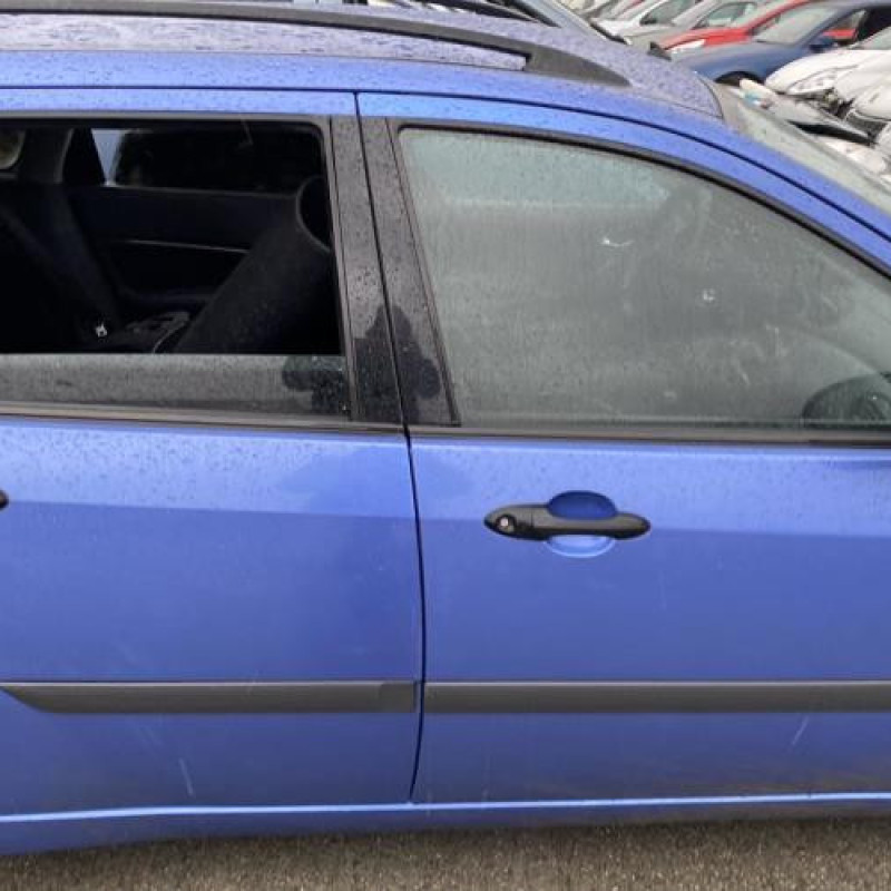 Feu arriere principal gauche (feux) FORD FOCUS 1 Photo n°15