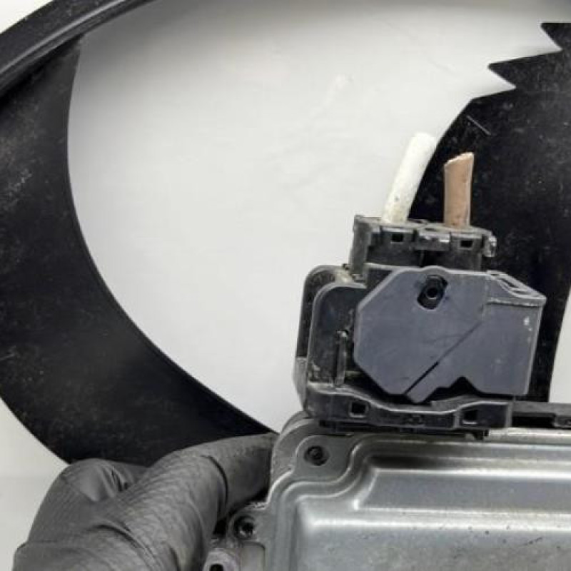 Moto ventilateur radiateur SUZUKI ACROSS Photo n°4