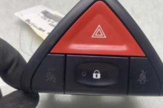 Bouton de warning RENAULT KOLEOS 1 Photo n°1