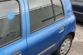 Bouton de warning RENAULT CLIO 2