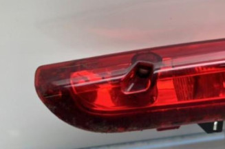 Feu arriere stop central PEUGEOT 208 1