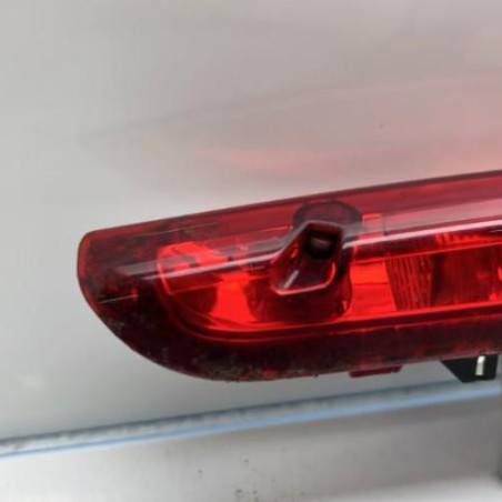 Feu arriere stop central PEUGEOT 208 1