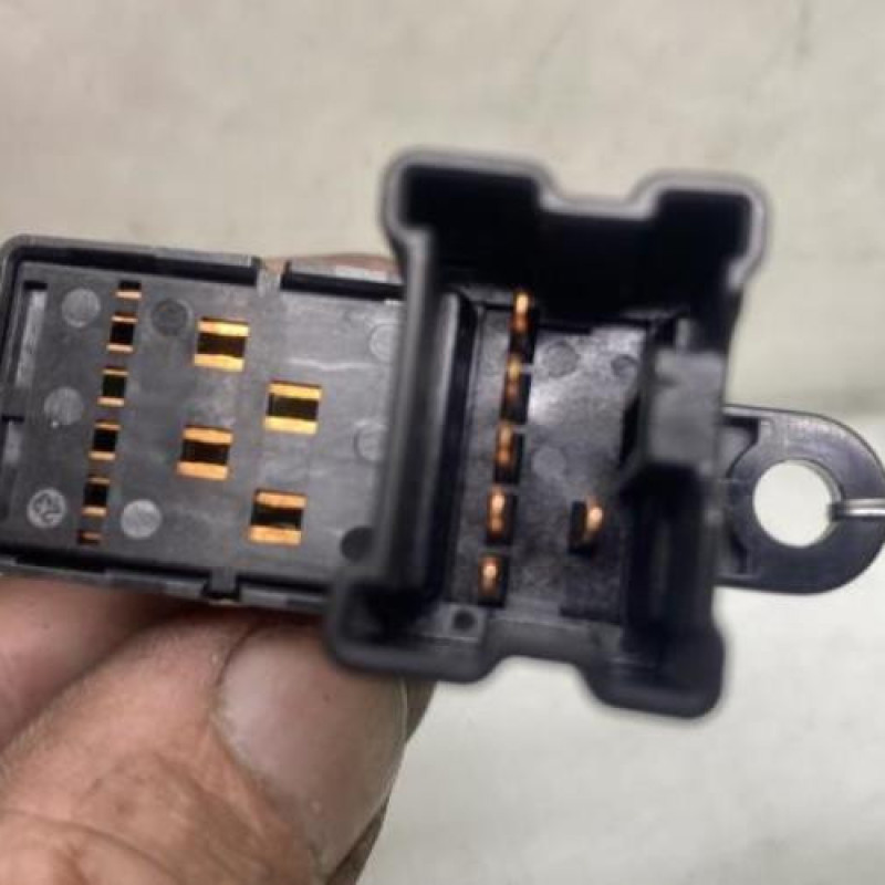 Interrupteur de leve vitre avant droit NISSAN QASHQAI 1 Photo n°5