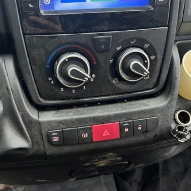 Bouton de warning CITROEN JUMPER 3 Photo n°12