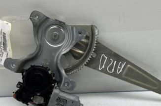 Leve vitre electrique arriere droit TOYOTA LAND CRUISER 4 STATION WAGON J100 Photo n°1