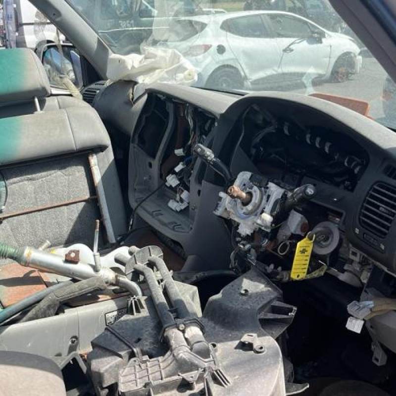 Leve vitre electrique arriere droit TOYOTA LAND CRUISER 4 STATION WAGON J100 Photo n°12