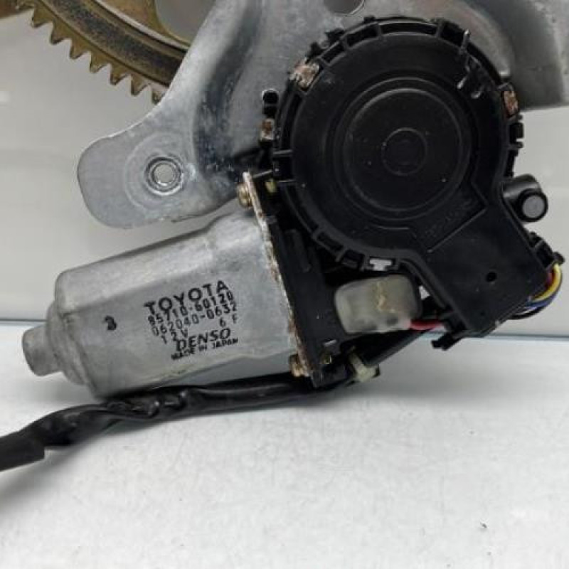 Leve vitre electrique arriere gauche TOYOTA LAND CRUISER 4 STATION WAGON J100 Photo n°4