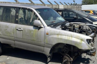 Leve vitre electrique arriere gauche TOYOTA LAND CRUISER 4 STATION WAGON J100