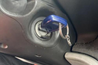 Leve vitre electrique avant gauche FIAT DOBLO 1