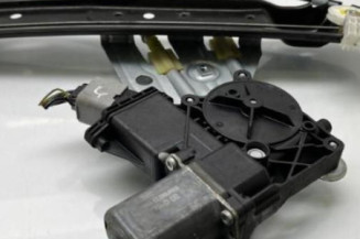 Leve vitre electrique avant droit OPEL MERIVA B