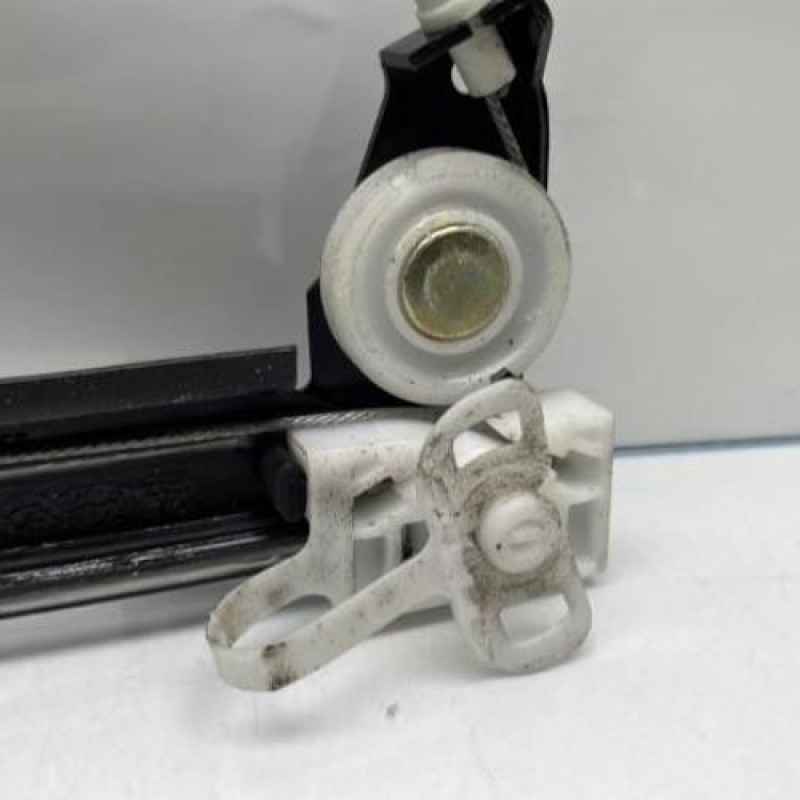 Leve vitre electrique avant droit ALFA ROMEO 147 Photo n°8