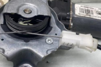 Leve vitre electrique arriere gauche NISSAN QASHQAI 1
