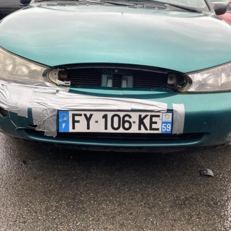 Feu arriere principal droit (feux) FORD MONDEO 1 Photo n°9