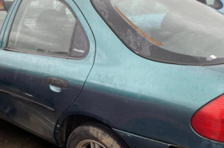 Feu arriere principal droit (feux) FORD MONDEO 1