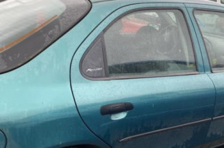 Feu arriere principal droit (feux) FORD MONDEO 1