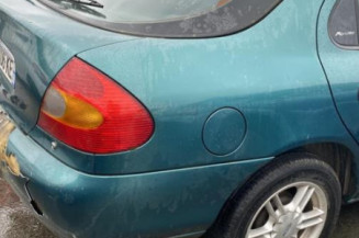 Feu arriere principal droit (feux) FORD MONDEO 1