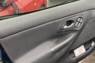 Feu arriere principal droit (feux) FORD MONDEO 1