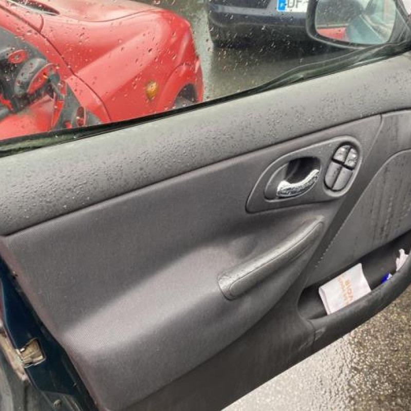 Feu arriere principal droit (feux) FORD MONDEO 1 Photo n°16