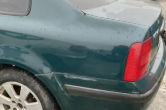 Retroviseur droit VOLKSWAGEN PASSAT 4