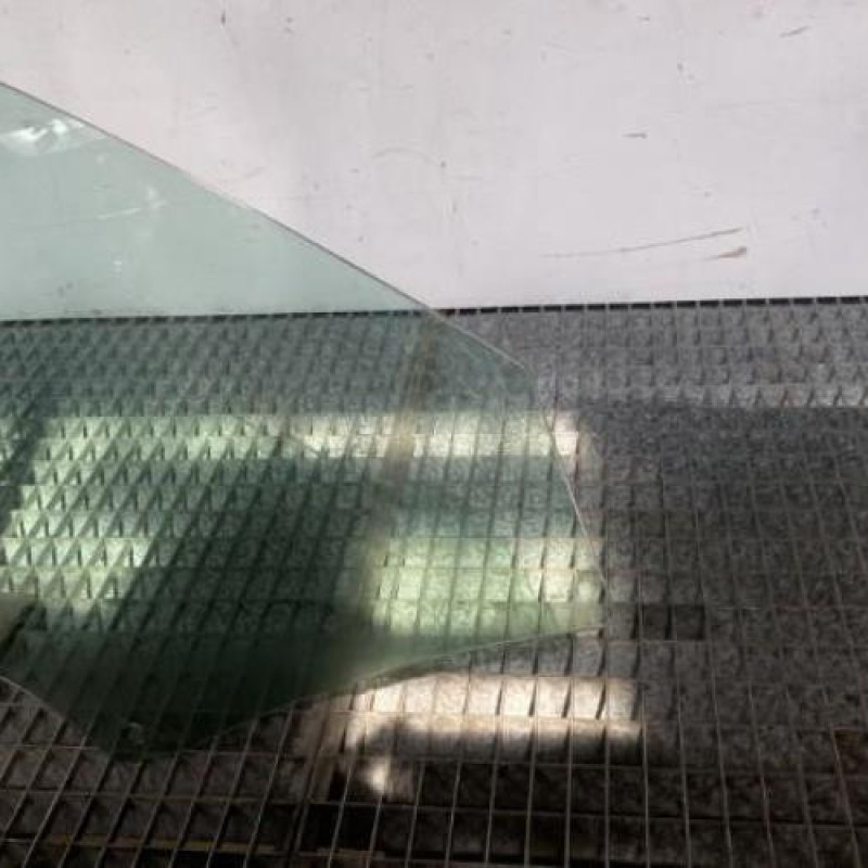 Vitre avant droit AUDI A1 1 Photo n°5