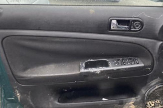 Retroviseur gauche VOLKSWAGEN PASSAT 4