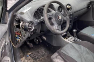 Porte avant droit SEAT IBIZA 3