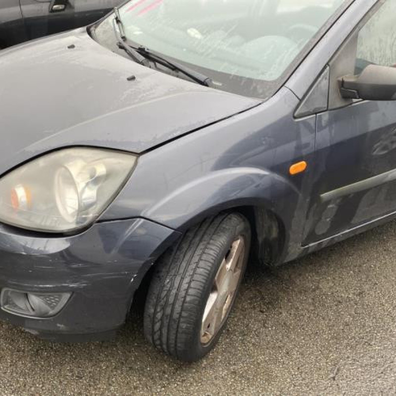 Serrure avant gauche FORD FIESTA 5 Photo n°9
