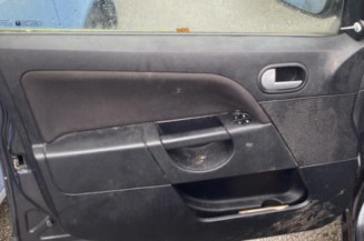 Serrure avant gauche FORD FIESTA 5