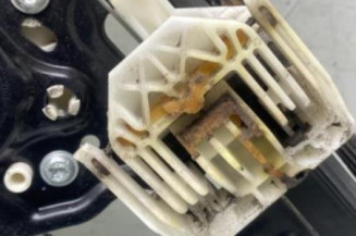 Leve vitre electrique avant gauche BMW SERIE 1 E87