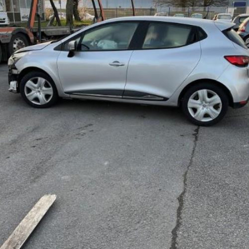 Feu arriere principal droit (feux) RENAULT CLIO 4 Photo n°8