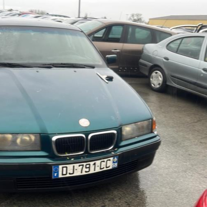 Retroviseur gauche BMW SERIE 3 E36 Photo n°6