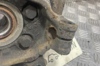 Pivot de moyeu avant droit NISSAN QASHQAI 1