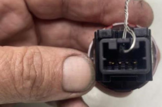 Bouton de warning NISSAN CUBE
