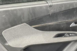 Reservoir AdBlue PEUGEOT 5008 2