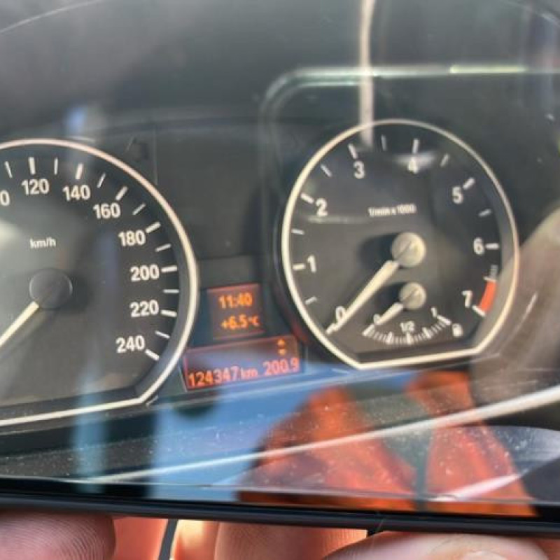 Compresseur clim BMW SERIE 1 E87 Photo n°16