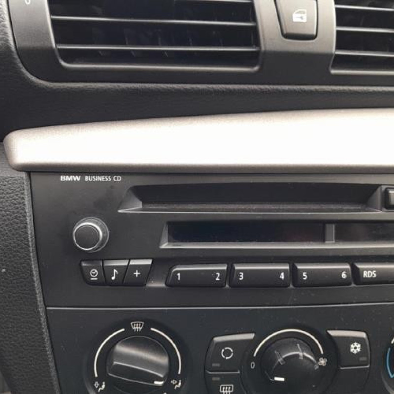 Compresseur clim BMW SERIE 1 E87 Photo n°17
