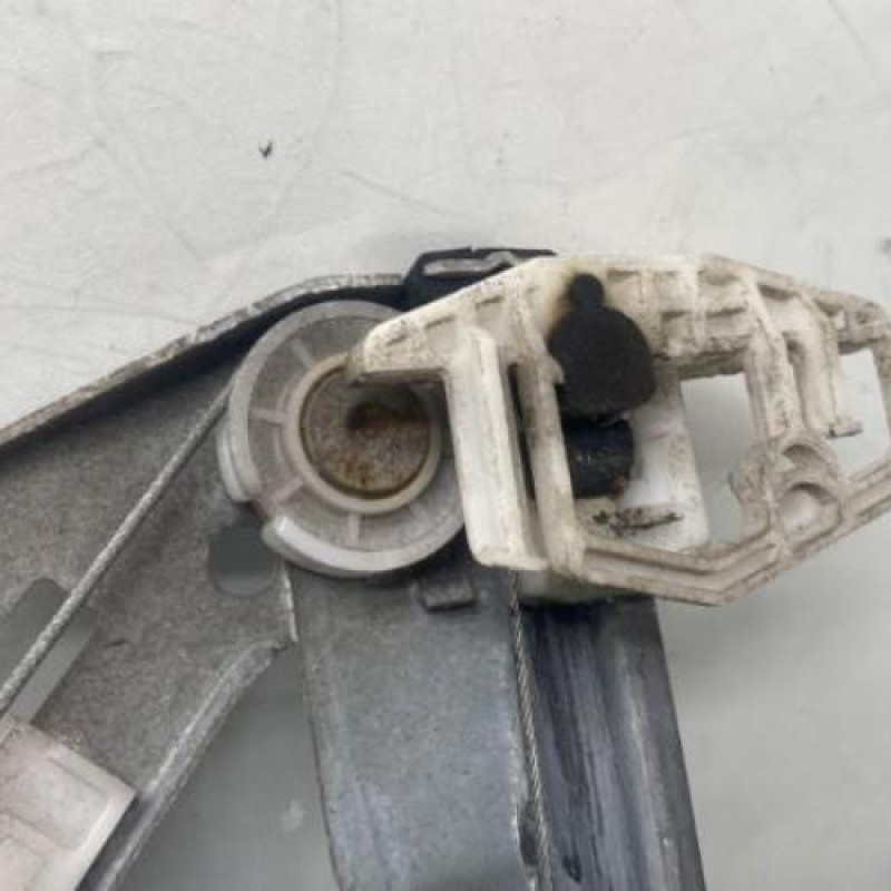 Leve vitre electrique avant gauche PEUGEOT 206 Photo n°4