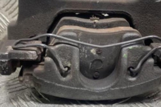 Etrier avant gauche (freinage) VOLKSWAGEN PASSAT 5