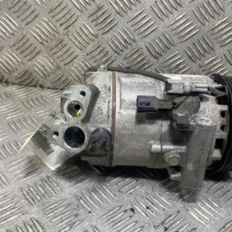 Compresseur clim RENAULT CLIO 4 Photo n°5