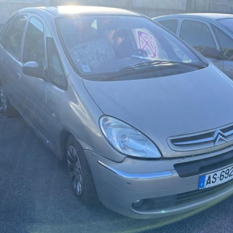 Optique avant principal droit (feux)(phare) CITROEN XSARA PICASSO Photo n°10