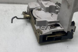 Serrure avant droit PEUGEOT 307