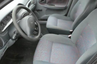 Serrure avant droit RENAULT MEGANE 1