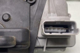 Serrure avant droit PEUGEOT 307