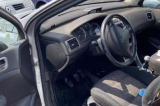 Serrure avant droit PEUGEOT 307