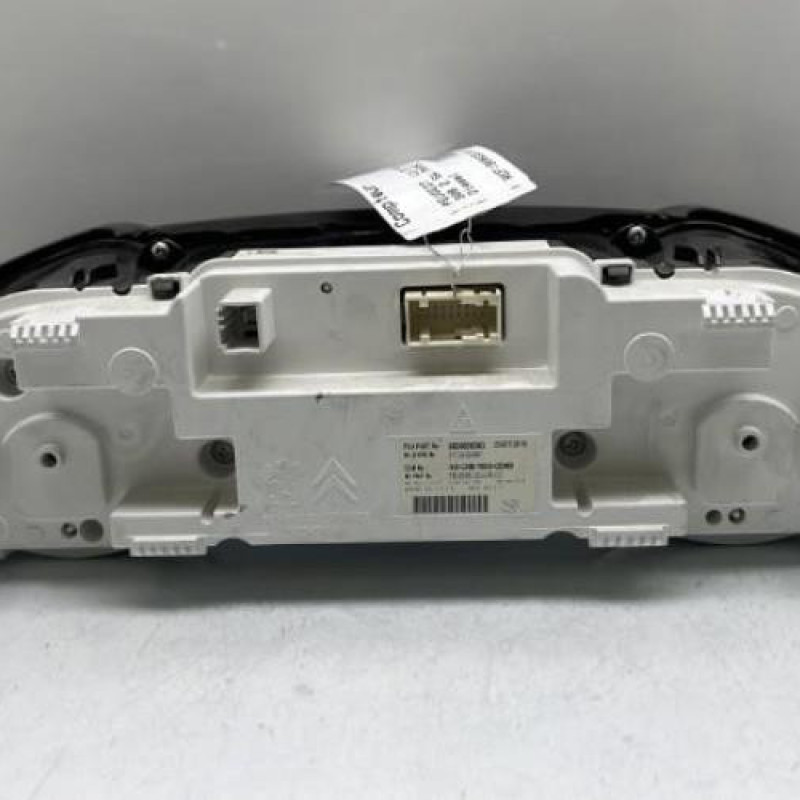 Compteur PEUGEOT 308 2 SW Photo n°2