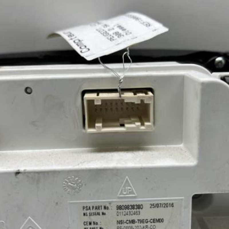 Compteur PEUGEOT 308 2 SW Photo n°3